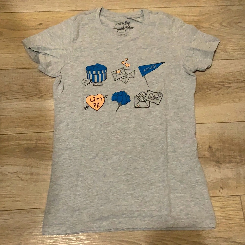Hot topic to all the boys I loved before logos tee